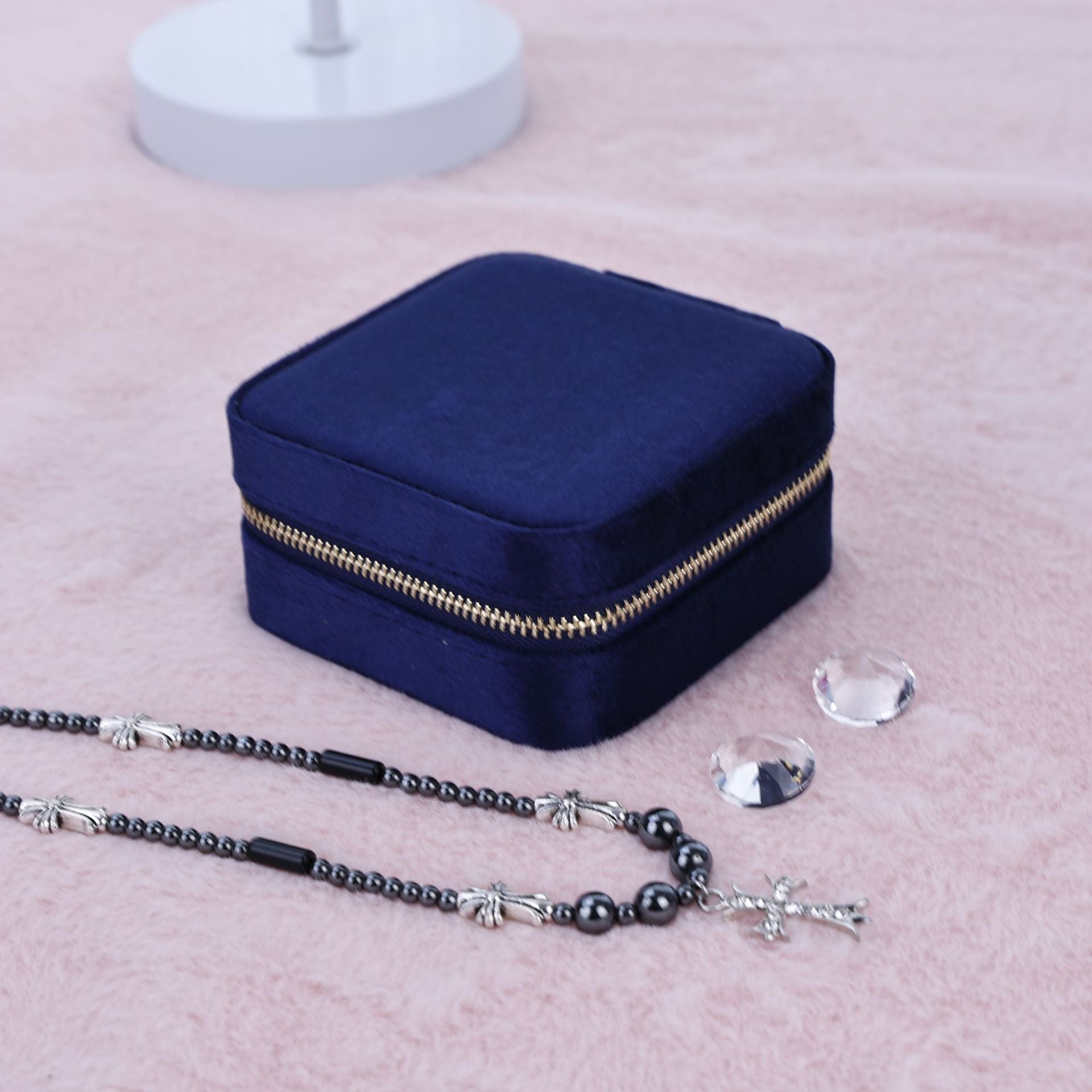 Regal Rediance Velvet Mirror Vault Box