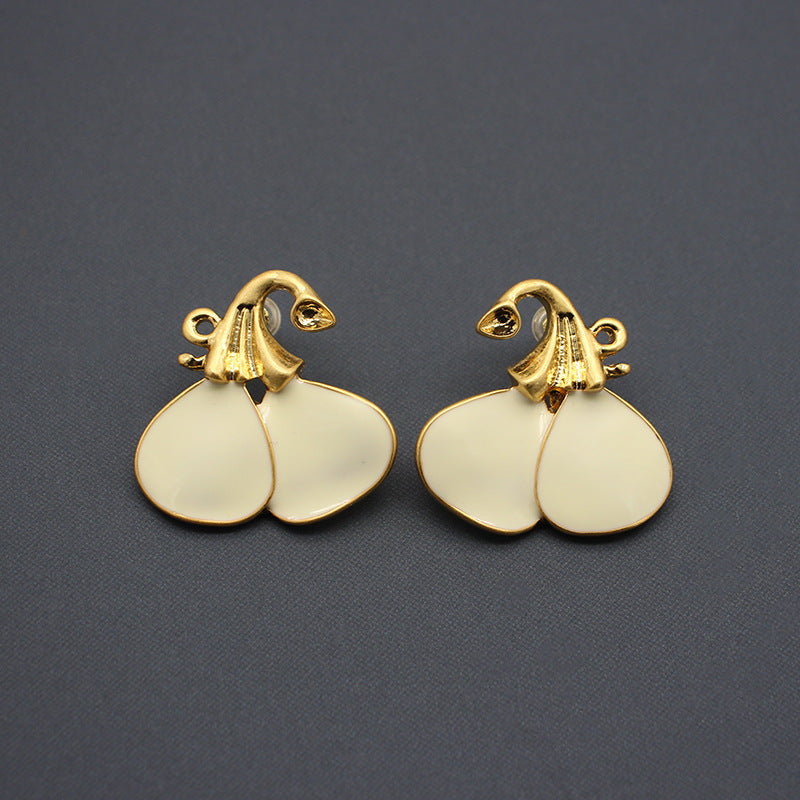 White Enamel Set jewelry