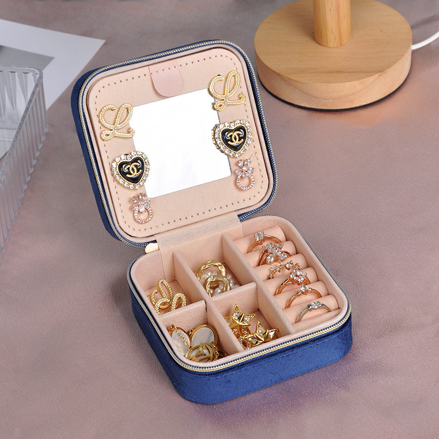 Regal Rediance Velvet Mirror Vault Box