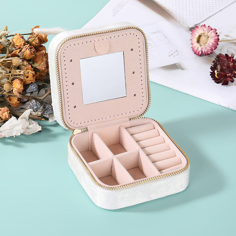 Regal Rediance Velvet Mirror Vault Box