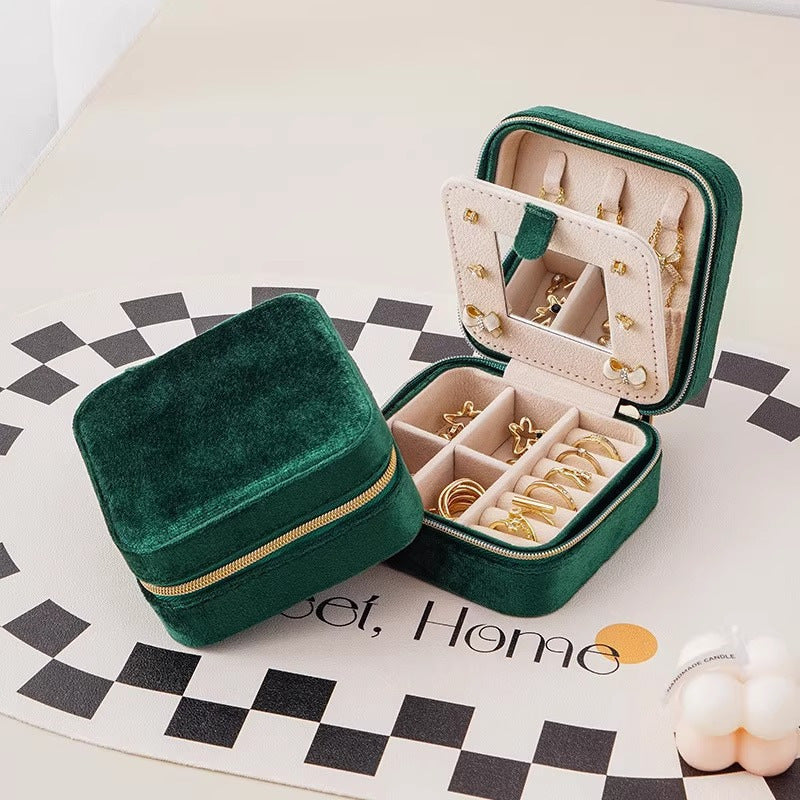 Regal Rediance Velvet Mirror Vault Box