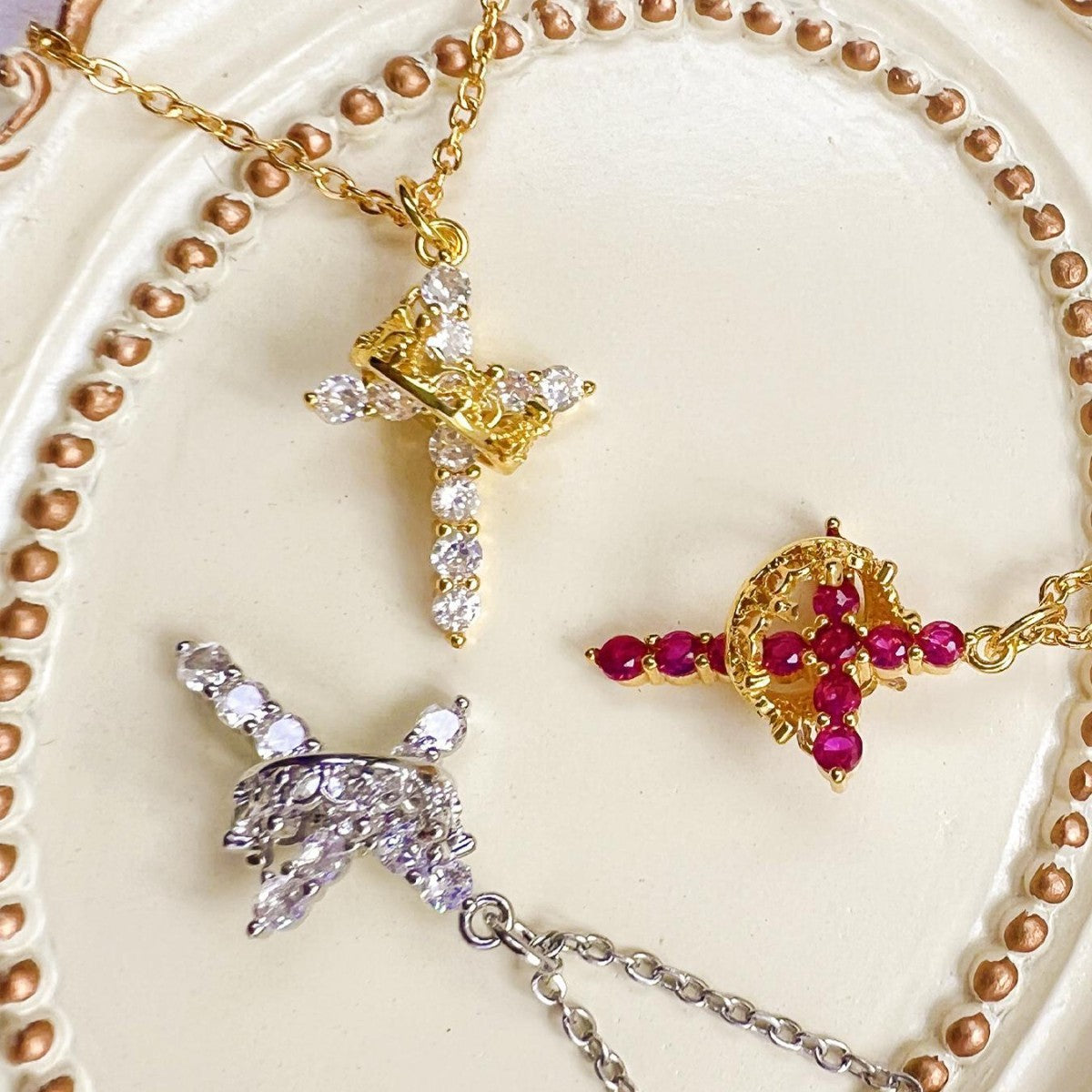 Regal Rediance Undying Crown Necklace