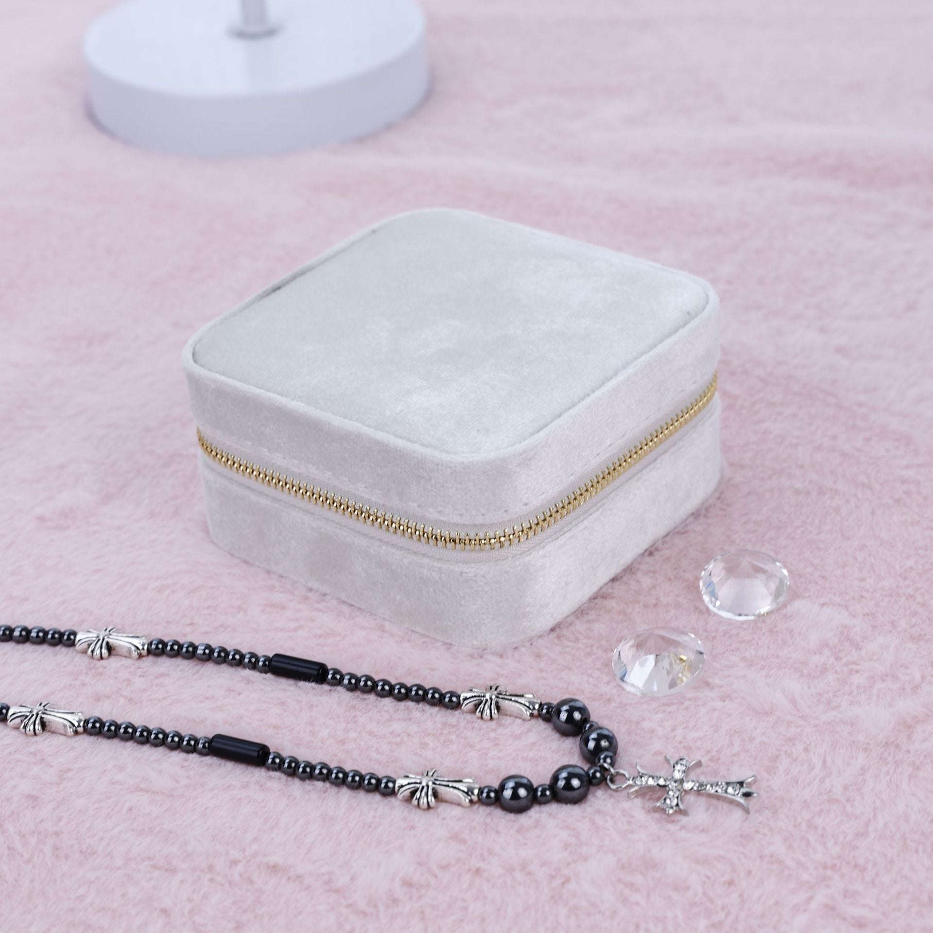 Regal Rediance Velvet Mirror Vault Box