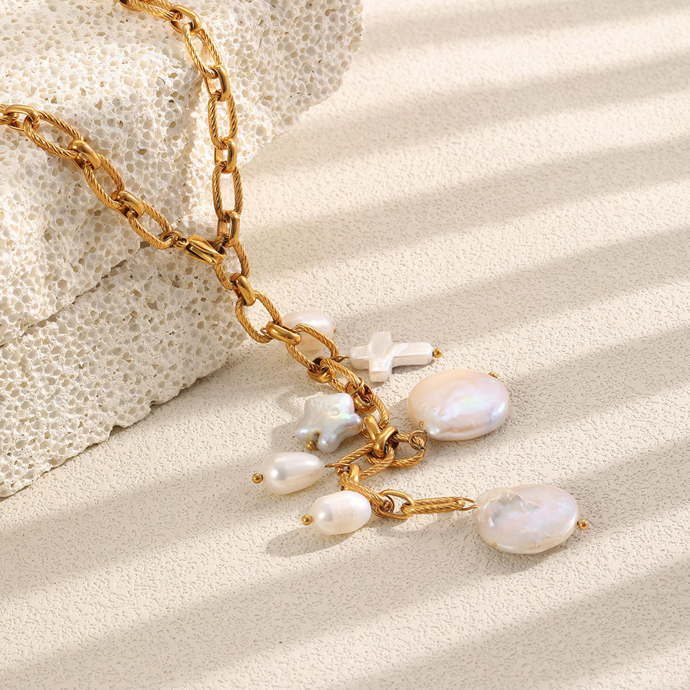 Regal Rediance Pearl Noir Necklace